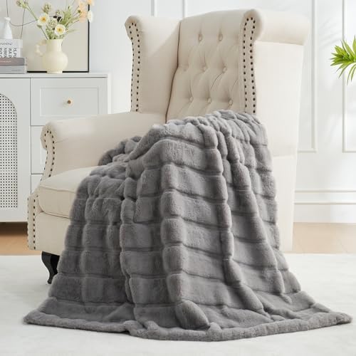 Cozy Bliss Faux Fur Throw Blanket Grey