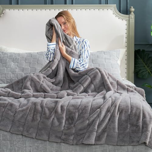 Cozy Bliss Faux Fur Throw Blanket Grey