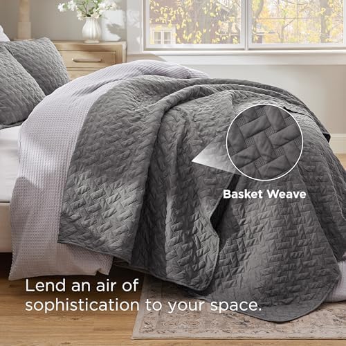 Bedsure Queen Size Quilt - Grey Basket Weave Bedspread with Soft Touch