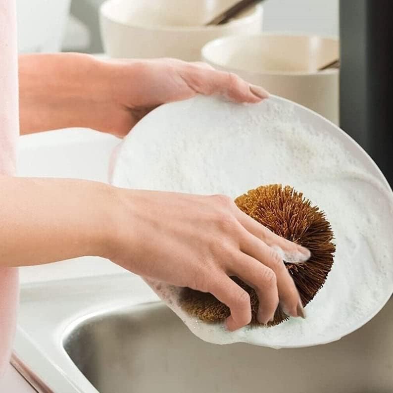 Pack of 2 Tawashi Brushes for Cleaning Vegetables and Fruits