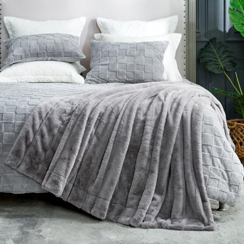 Cozy Bliss Faux Fur Throw Blanket Grey