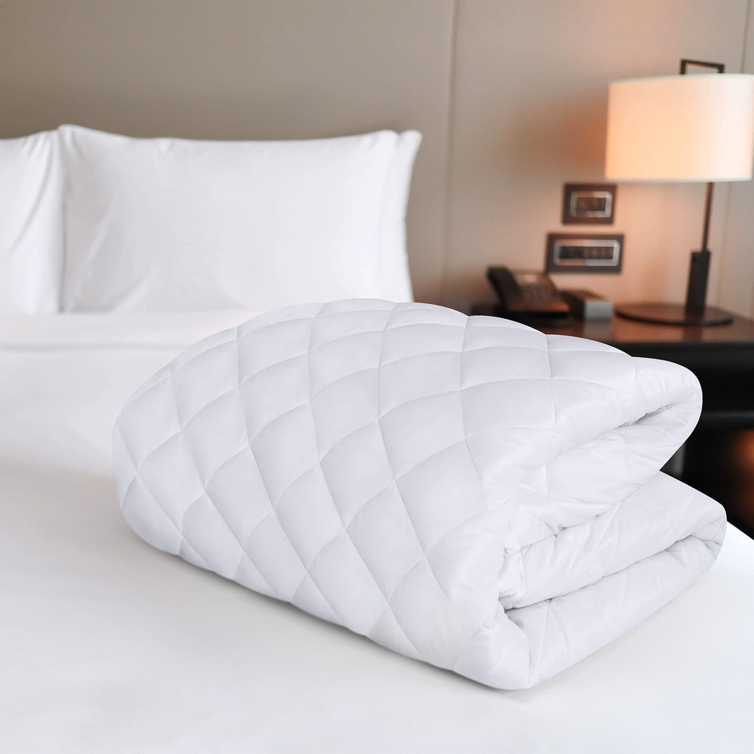 Utopia Bedding Quilted Fitted Mattress Pad Queen