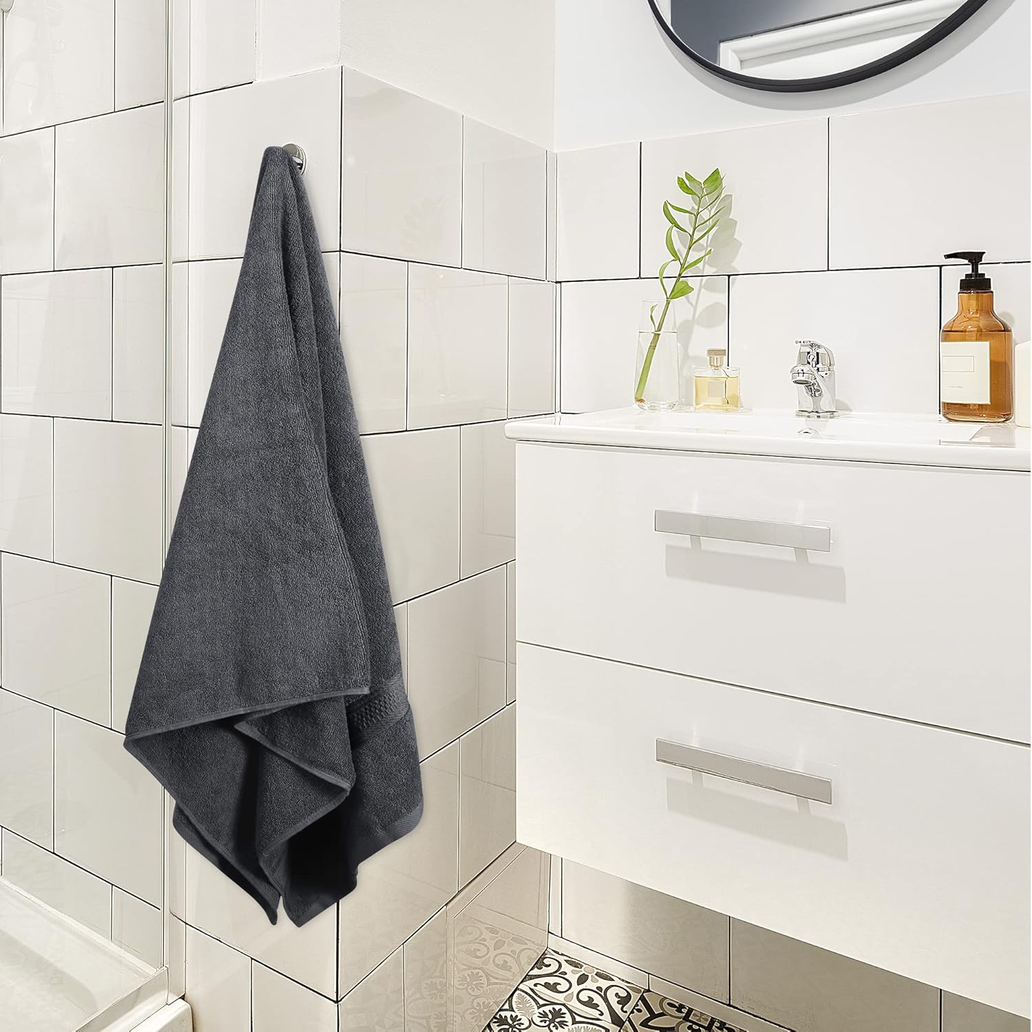 Utopia Towels 4 Pack Premium Bath Towels Set Grey