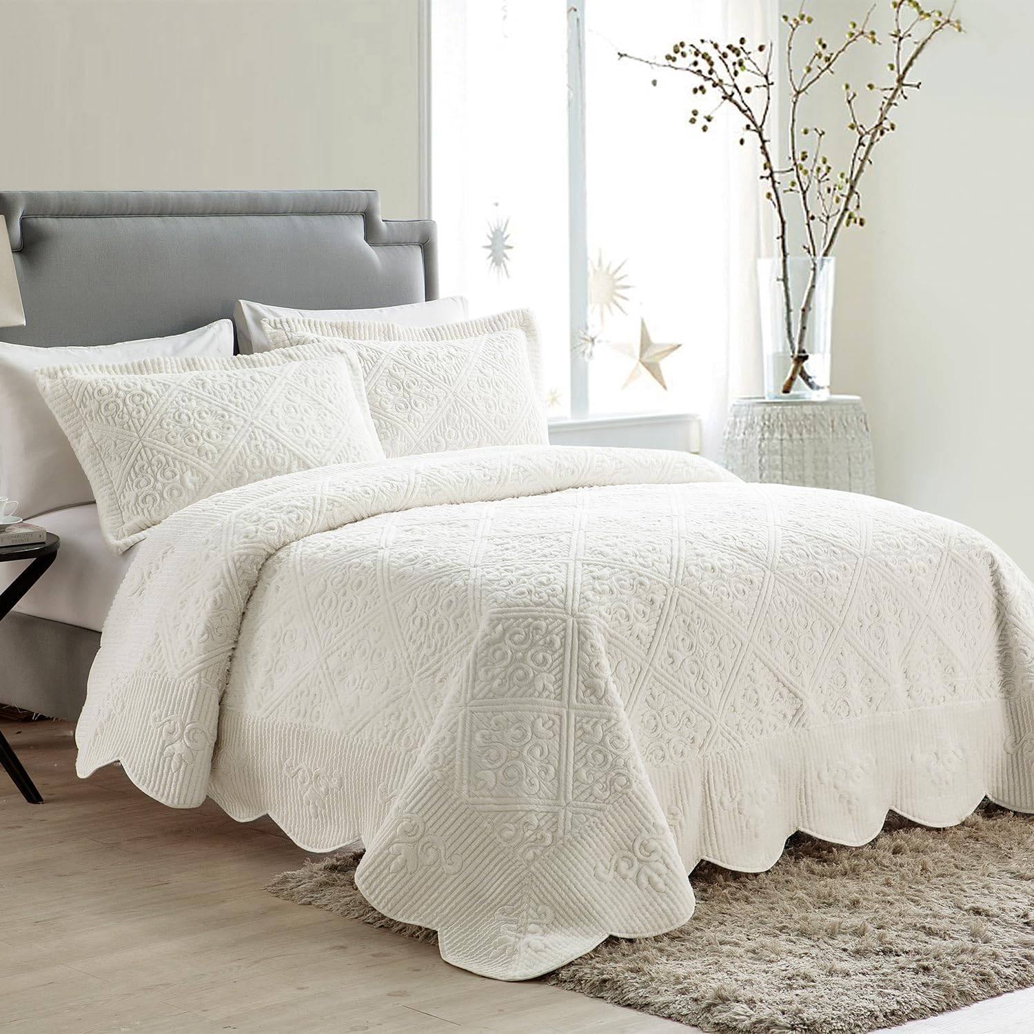VCNY Home Quilt Set 3-Piece Plush King Size