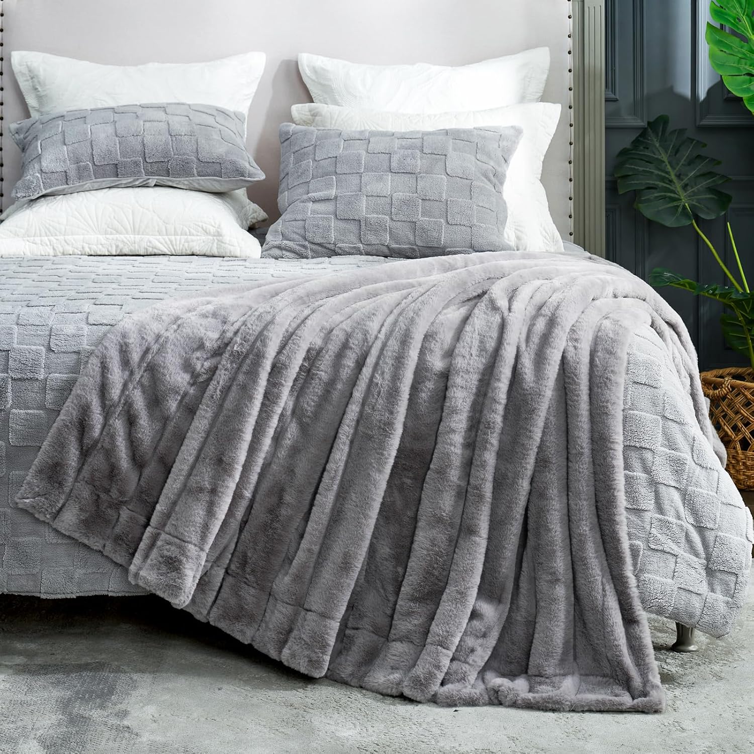 Cozy Bliss Faux Fur Throw Blanket Grey