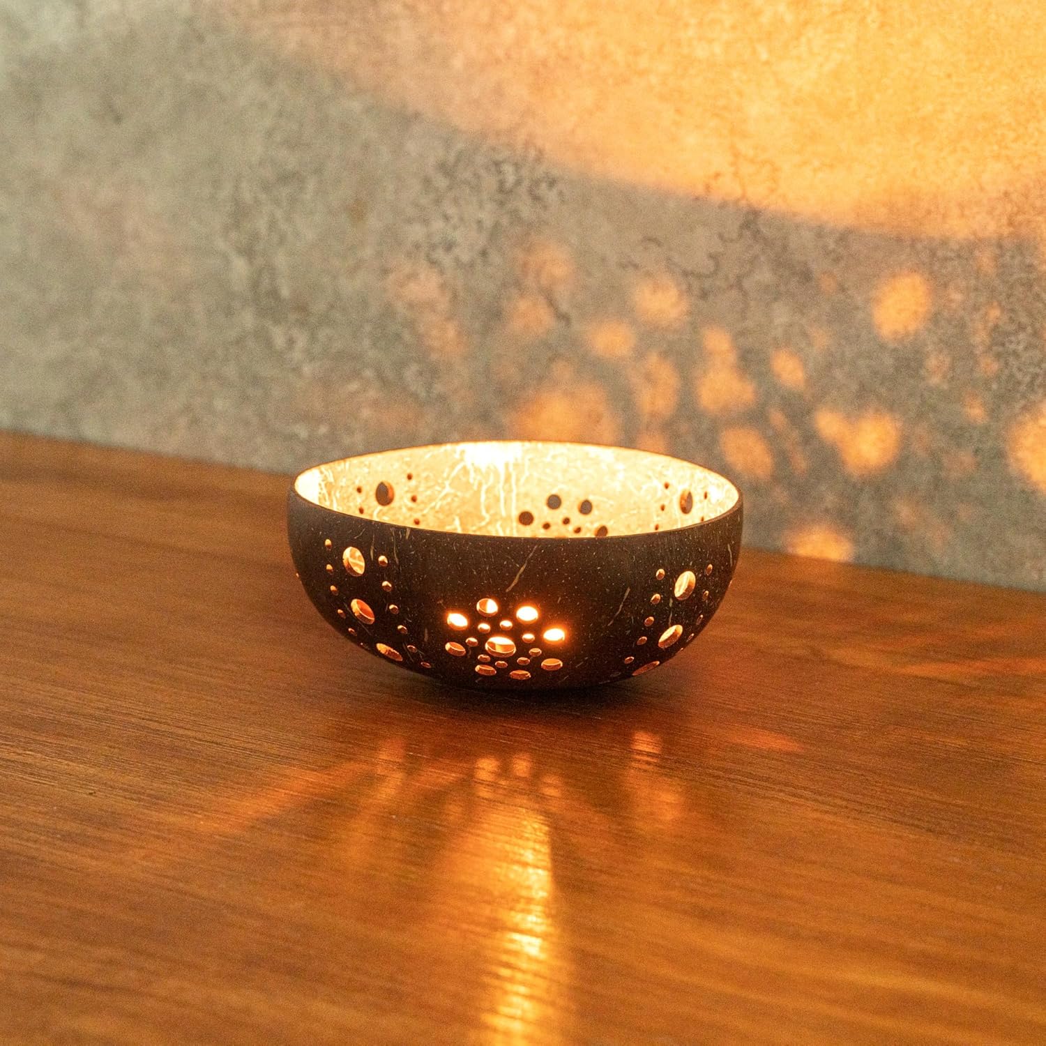 Restaurantware Coco Casa Coconut Shell Candle Holders 10 Reusable Tealight Holders